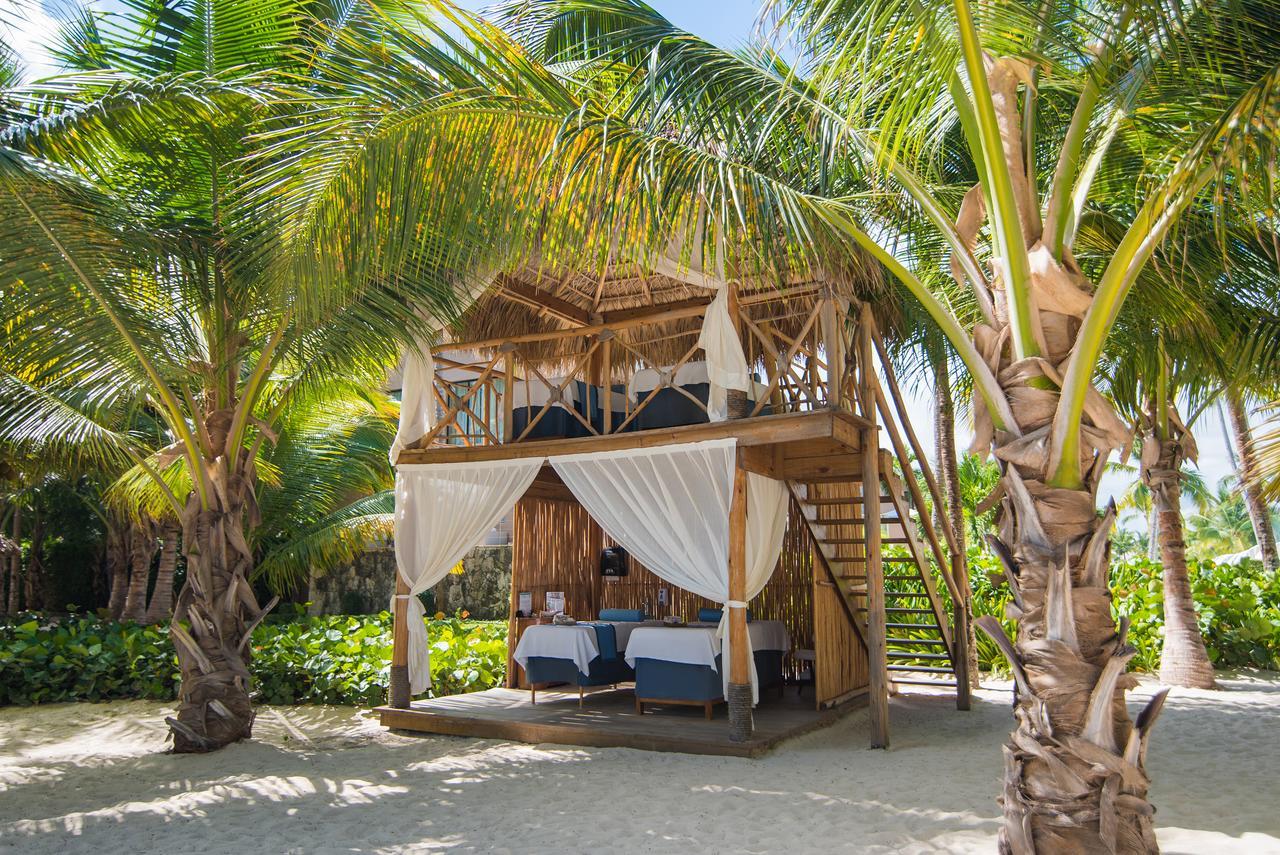 Catalonia Royal Bavaro (Adults Only) Punta Cana Bagian luar foto The Beach Club at The Palms